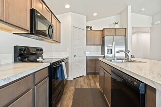 6740 S Nordean Ave in Meridian, ID - Building Photo - Building Photo