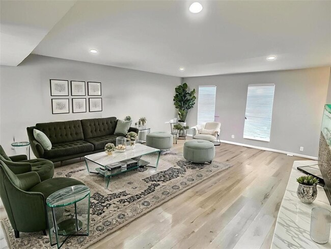 property at 8101 Amelia Rd