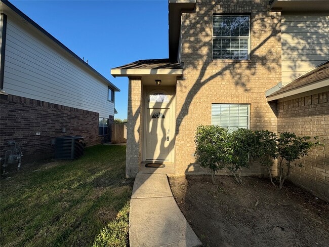 11811 Madison Kendall Ln