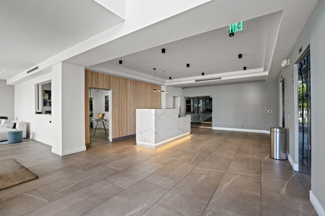 10600 Wilshire - Short Term Available