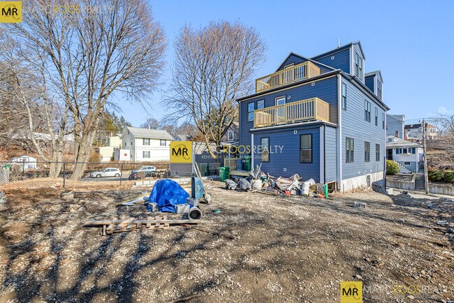 232 Fulton St in Medford, MA - Building Photo - Building Photo