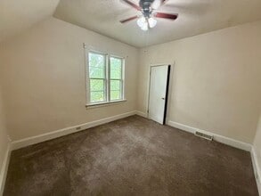 910 S 6th Ave in Wausau, WI - Building Photo - Building Photo