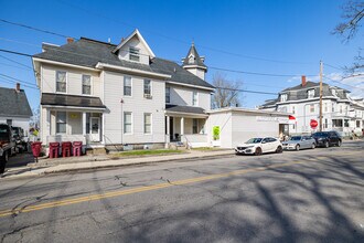 237 Branch St in Lowell, MA - Building Photo - Building Photo