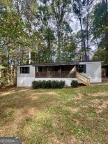 1769 Duncan Rd in Commerce, GA - Building Photo