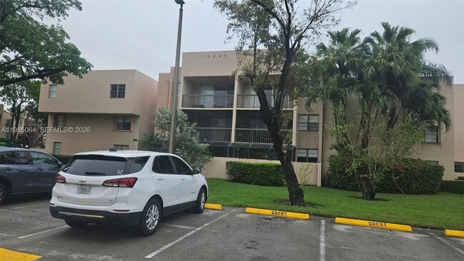 10625 SW 112th Ave in Miami, FL - Building Photo - Building Photo