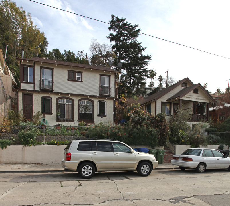 1444-1448 Fairbanks Pl in Los Angeles, CA - Building Photo