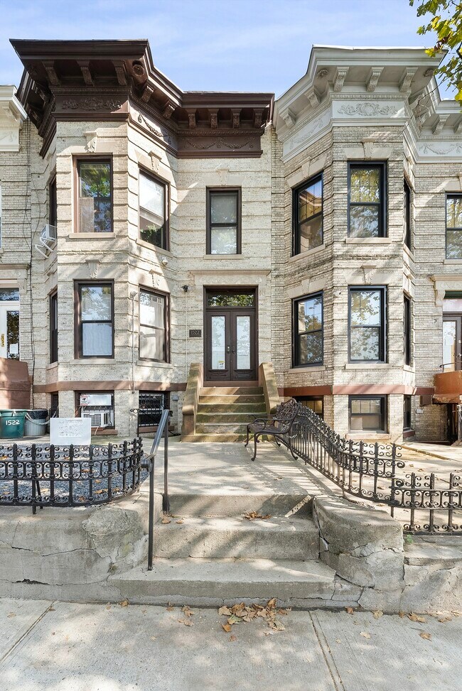 1522 Putnam Ave Rentals in Brooklyn, NY