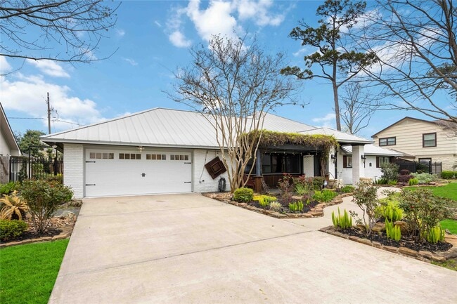 4031 Fernwood Dr in Houston, TX - Building Photo - Building Photo