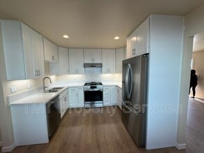 1339 Newport Ave in Grover Beach, CA - Building Photo - Building Photo