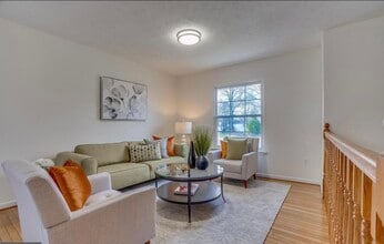 2801 Reign St in Herndon, VA - Building Photo - Building Photo