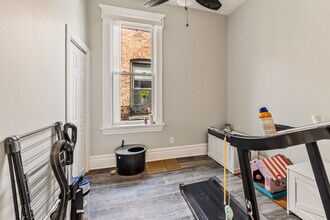 1345 N Maplewood Ave, Unit # 03 in Chicago, IL - Building Photo - Building Photo