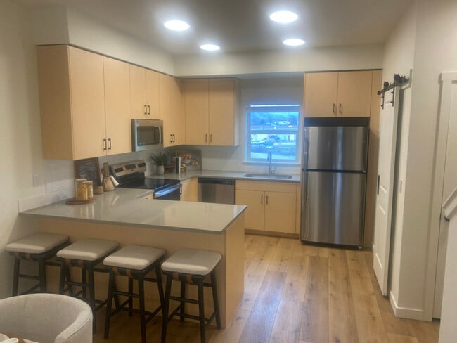 4337 N Waltz Ln in Garden City, ID - Building Photo - Building Photo