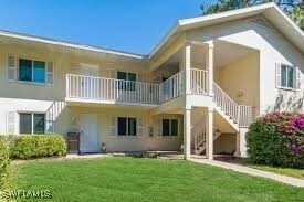 220 Timber Lake Cir in Naples, FL - Building Photo