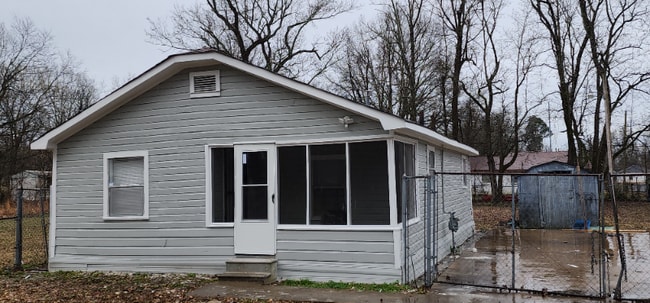 property at 3526 W Short 2nd Ave