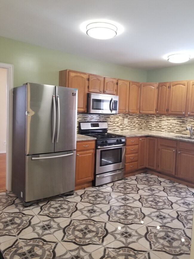 11714 198th St Rentals in Saint Albans, NY