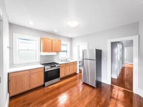 16 Arcola St, Unit 2 in Boston, MA - Building Photo - Building Photo