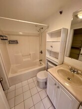 136 Hill St in Portsmouth, NH - Building Photo - Building Photo