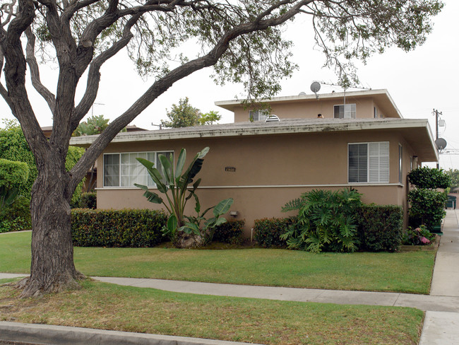 2900 W El Segundo Blvd in Hawthorne, CA - Building Photo - Building Photo