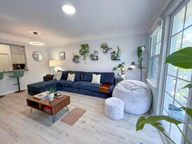 275 Murcia Dr in Jupiter, FL - Building Photo