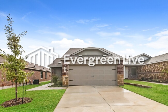 property at 2125 Sulky Ln