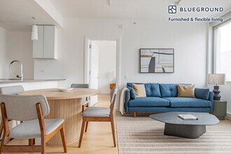 550 W 54th St in New York, NY - Foto de edificio - Building Photo