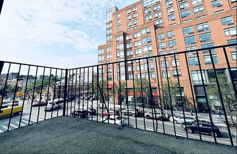 214 Atlantic Ave in Brooklyn, NY - Building Photo - Building Photo