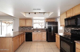 617 E Calle Bolo Ln in Goodyear, AZ - Building Photo - Building Photo