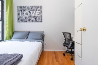 334 E 96th St, Unit SI ID1032040P in New York, NY - Foto de edificio - Building Photo