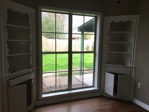 609 Monroe St in Kilgore, TX - Building Photo - Building Photo