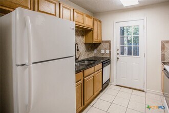 813 Old Ranch Rd 12 in San Marcos, TX - Building Photo - Building Photo