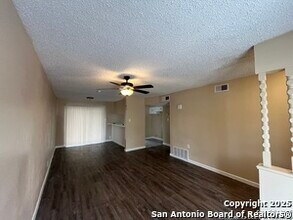 2014 Anchor Dr in San Antonio, TX - Building Photo - Building Photo