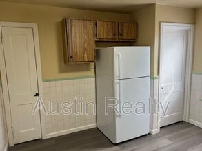 2820 Ashby Rd in Overland, MO - Building Photo - Building Photo