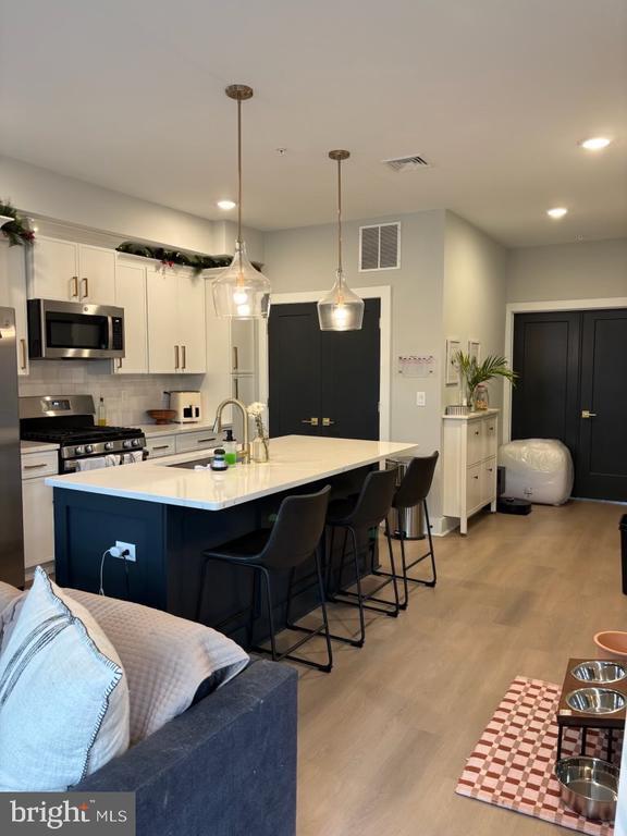7521 Ridge Ave in Philadelphia, PA - Building Photo - Building Photo