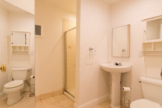 1262 34th Ave, Unit 1262 36th Ave in San Francisco, CA - Building Photo - Building Photo