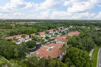 Frenchman's Gan's Reserve at Chambord in Palm Beach Gardens, FL - Foto de edificio - Building Photo