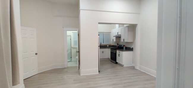 property at 1331 S Park Ave
