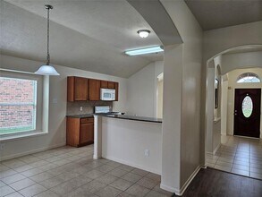 9610 Sunflower Bluff Ln in Houston, TX - Building Photo - Building Photo
