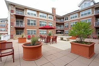 Towne Center at Englewood in Englewood, NJ - Building Photo - Building Photo