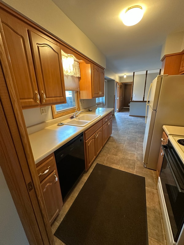 2727 S 83rd Pl in West Allis, WI - Building Photo - Building Photo