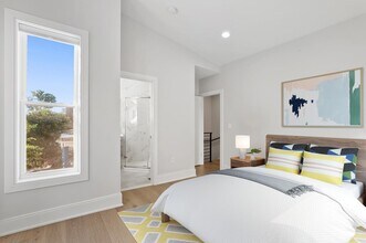 Federal-style Trinidad home near Union Mar in Washington, DC - Building Photo - Building Photo