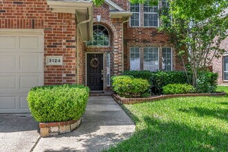 3124 Guadaloupe in Grand Prairie, TX - Building Photo - Building Photo
