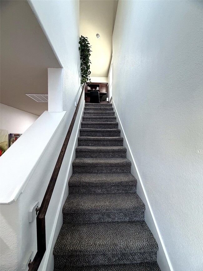 property at 18623 Dingo Stream Ln