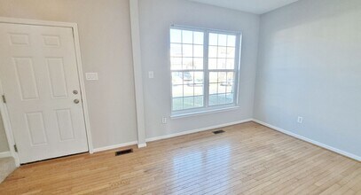 59 Menlena Cir in Hanover, PA - Building Photo - Building Photo