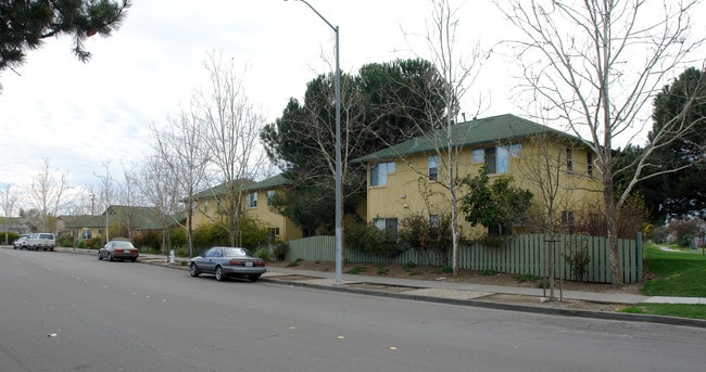 Hendley Circle Apartments