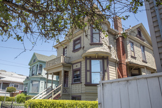 812 6th Ave in Oakland, CA - Foto de edificio - Building Photo