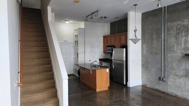 444 S Blount St in Raleigh, NC - Building Photo - Building Photo