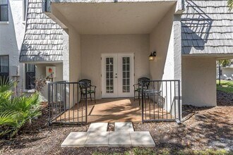 712 Lyndhurst St in Dunedin, FL - Building Photo - Building Photo