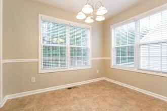 335 Shadowbrooke Cir SW in Loganville, GA - Building Photo - Building Photo
