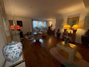 1541 Hayworth Ave in Los Angeles, CA - Building Photo - Building Photo