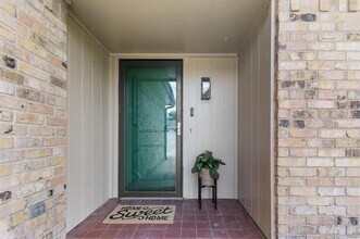 414 Hallmark Dr in Arlington, TX - Building Photo - Building Photo